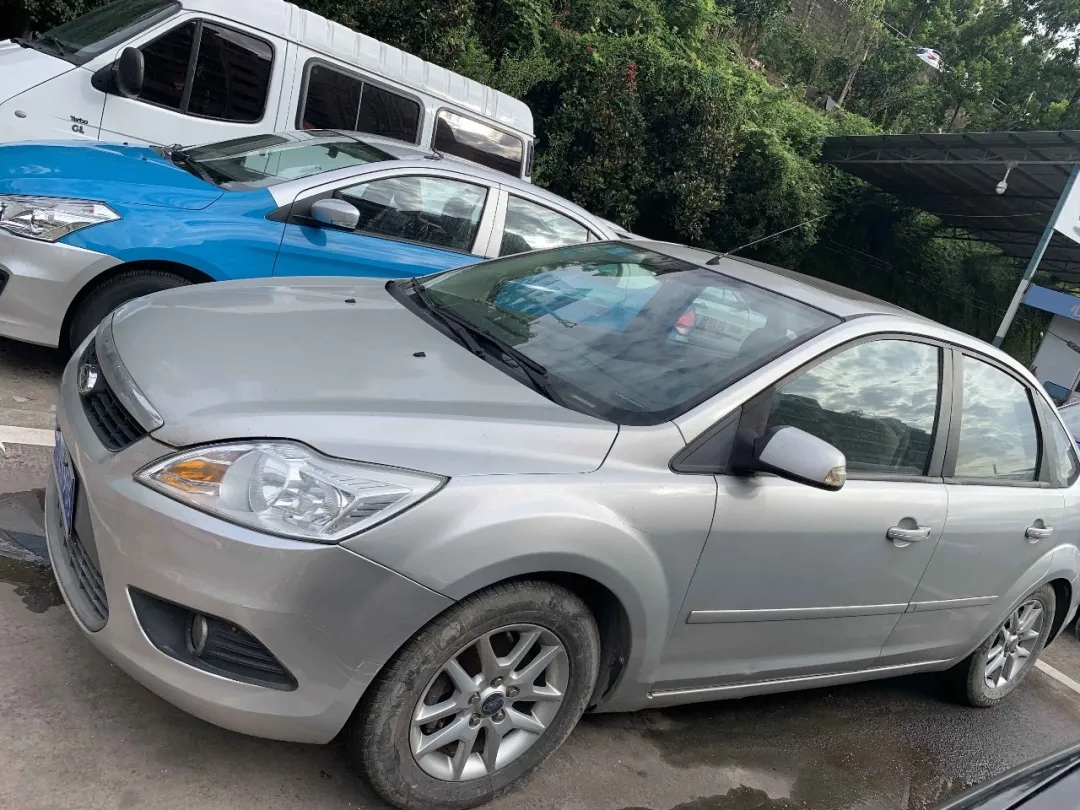 公開(kāi)拍賣(mài)?？怂?、上海別克牌機(jī)動(dòng)車(chē)